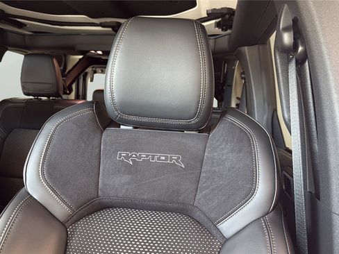 New 2025 Ford Bronco Raptor w/ Interior Carbon Fiber Pack AWD/4WD image 23