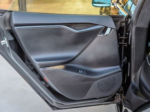 Used 2021 Tesla Model S Performance image 52