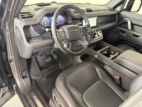 Used 2024 Land Rover Defender 110 X-Dynamic SE AWD/4WD image 10