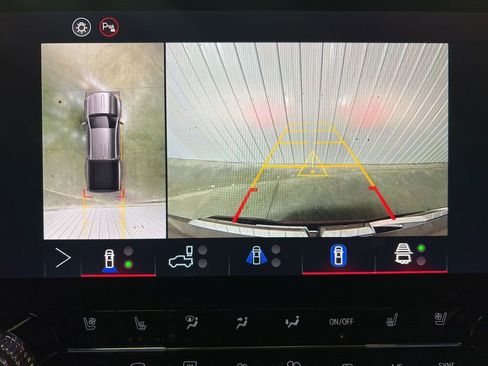 New 2026 GMC Canyon Denali image 17