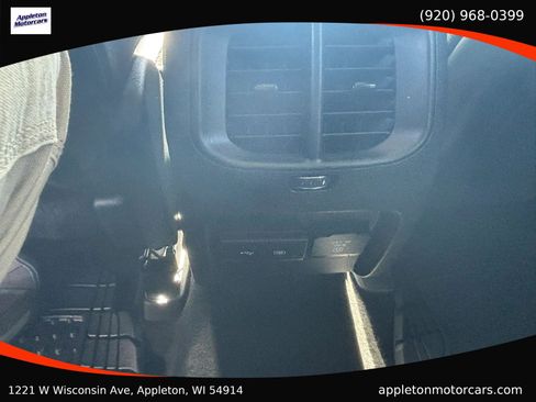 Used 2020 Jeep Cherokee Limited AWD/4WD image 19