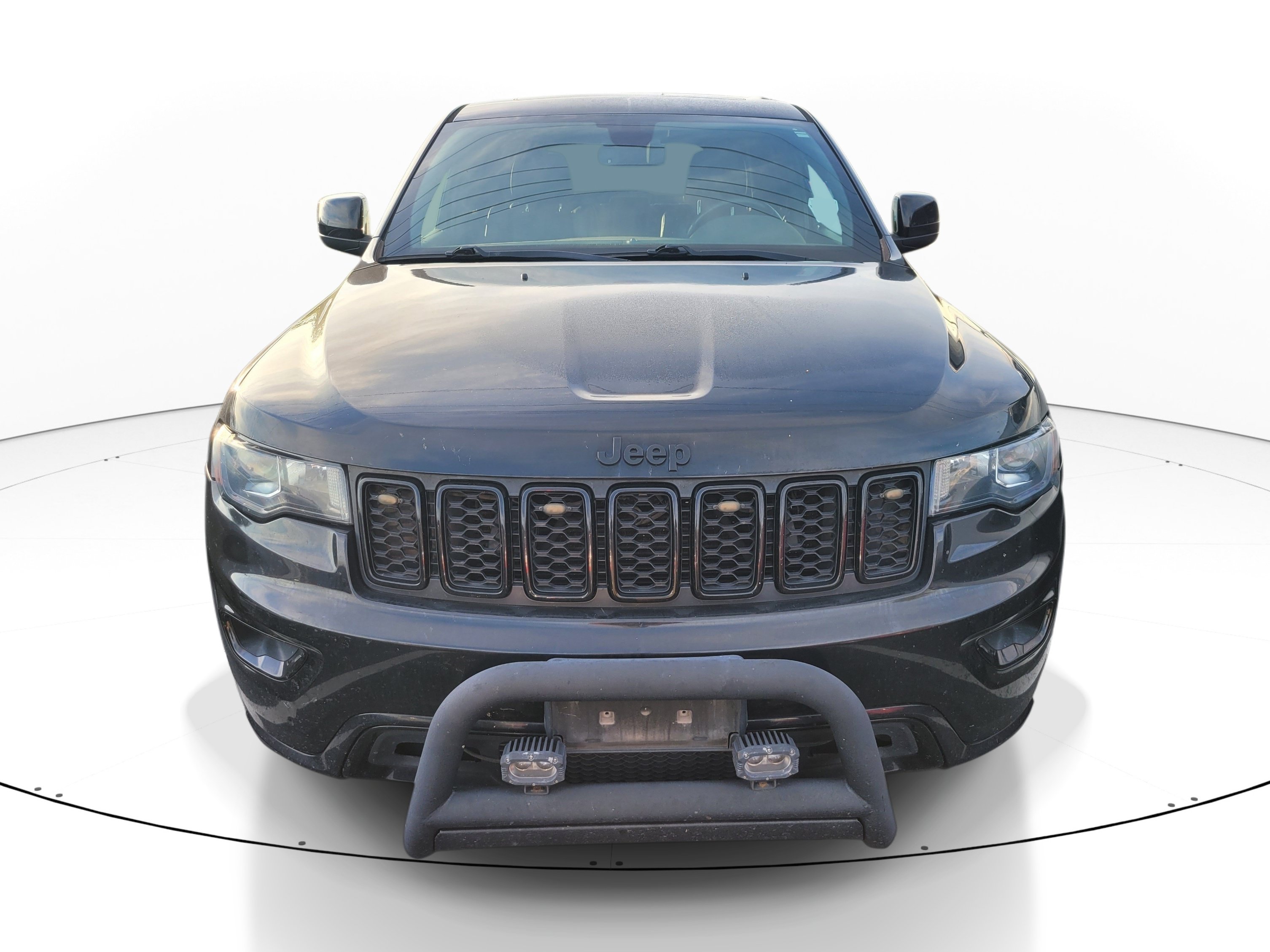 Used 2019 Jeep Grand Cherokee Altitude AWD/4WD image 2