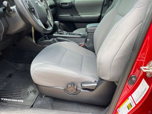 Used 2019 Toyota Tacoma SR w/ SR Convenience Package RWD image 9