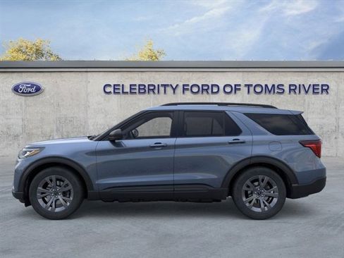 New 2026 Ford Explorer Active w/ Active Comfort Package image 3