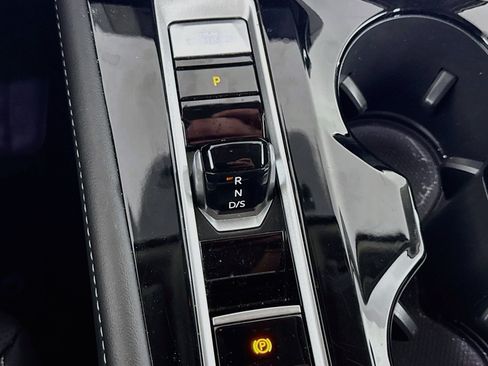 Used 2026 Volkswagen Atlas SE FWD image 20