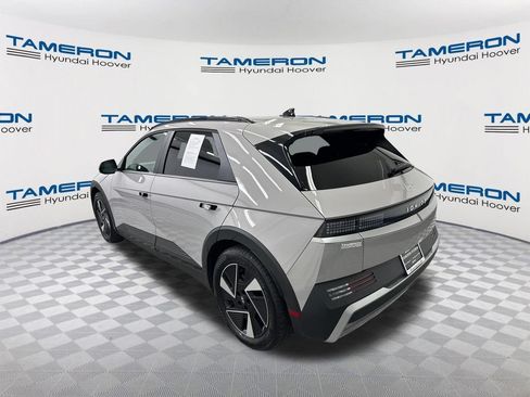 Used 2025 Hyundai Ioniq 5 SEL RWD image 3