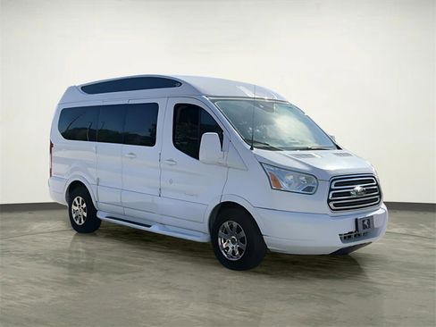 Certified 2017 Ford Transit 150 XLT image 9