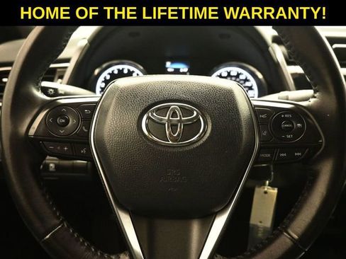 Used 2019 Toyota Camry SE image 19