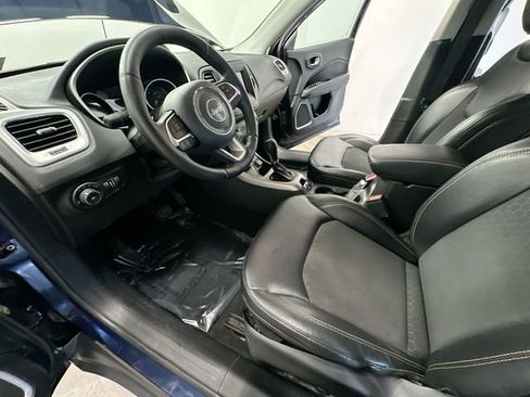 Used 2018 Jeep Compass Latitude w/ Popular Equipment Group AWD/4WD image 16