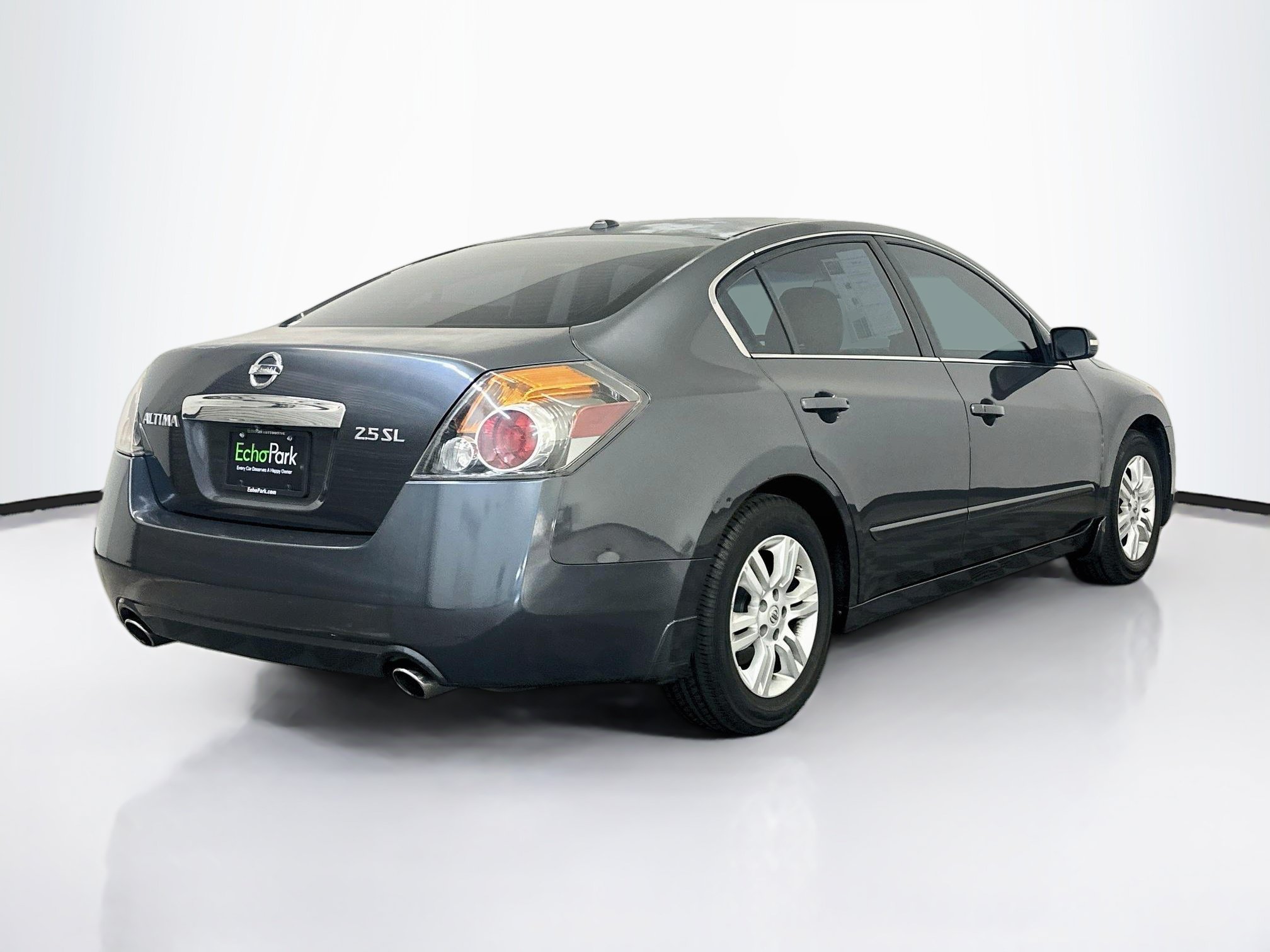 Used 2010 Nissan Altima 2.5 SL w/ SL Pkg FWD image 9