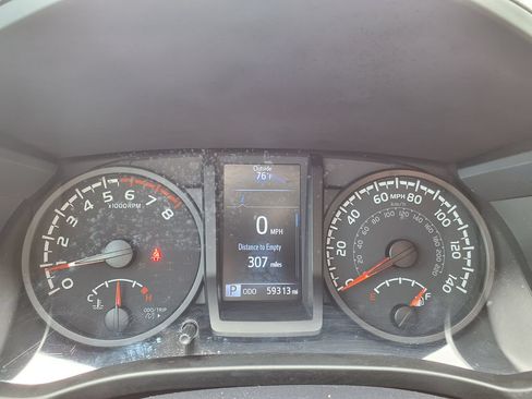 Used 2021 Toyota Tacoma SR w/ SR Convenience Package RWD image 31