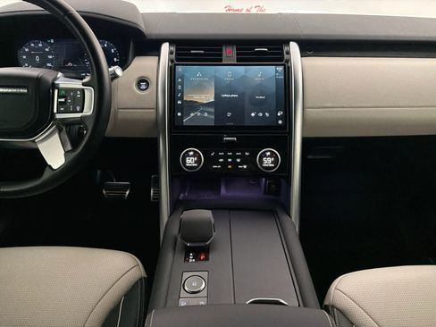 Used 2021 Land Rover Discovery HSE R-Dynamic AWD/4WD image 19