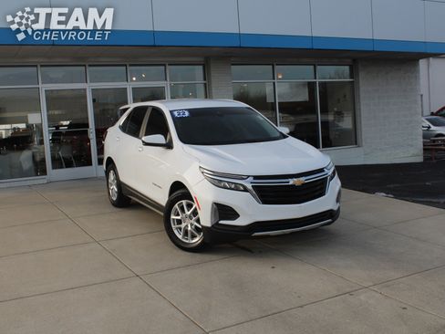 Certified 2022 Chevrolet Equinox LT image 2