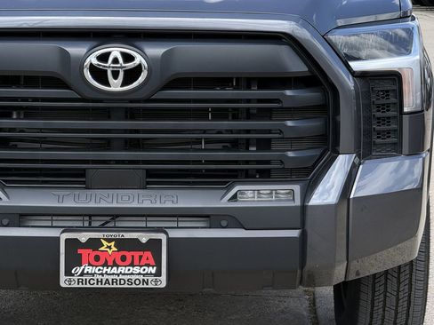 Used 2025 Toyota Tundra SR5 w/ SR5 Premium Package image 9