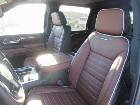 New 2026 GMC Sierra 2500 Denali Ultimate image 14