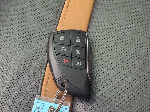 Used 2021 GMC Yukon AT4 w/ AT4 Premium Plus Package AWD/4WD image 31