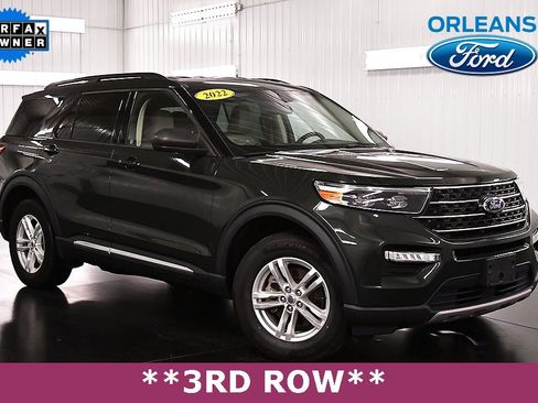 Used 2022 Ford Explorer XLT w/ Equipment Group 202A image 1