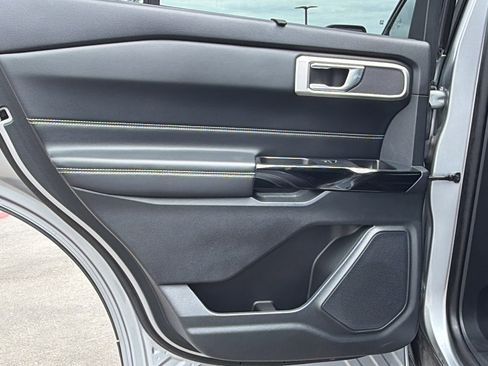 Used 2023 Ford Explorer ST AWD/4WD image 15