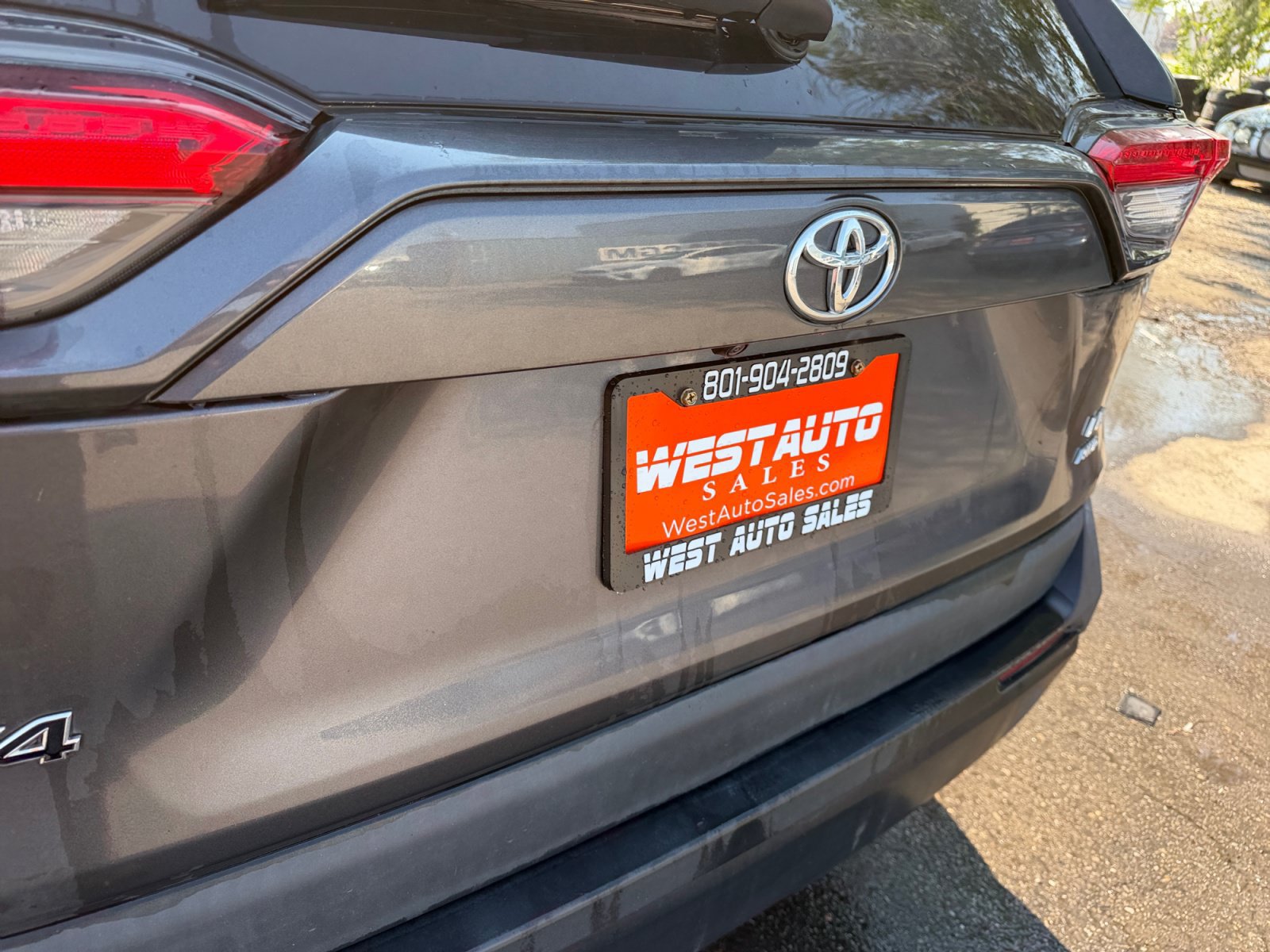 Used 2023 Toyota RAV4 LE AWD/4WD image 26