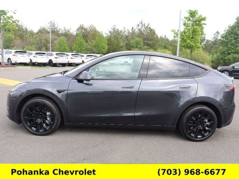 Used 2024 Tesla Model Y Long Range RWD image 4