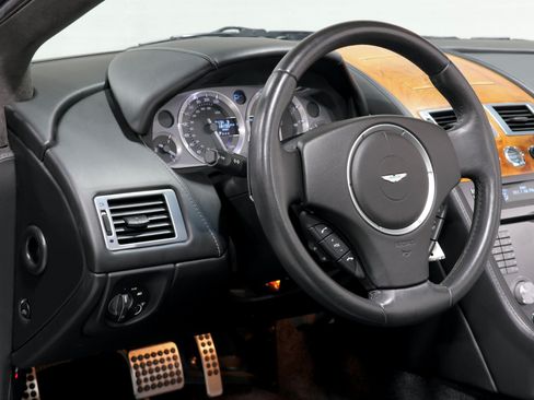 Used 2008 Aston Martin DB9 Volante RWD image 73