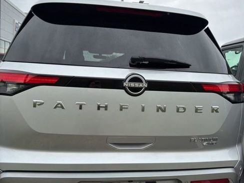 Certified 2023 Nissan Pathfinder Platinum AWD/4WD image 4