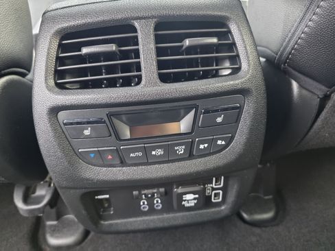 Used 2022 Honda Pilot Elite image 13