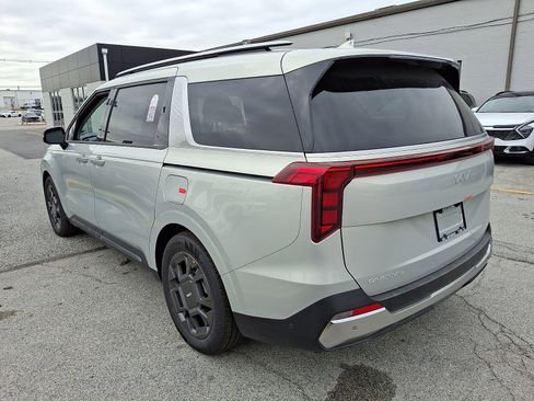 New 2026 Kia Carnival SX image 6