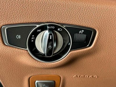 Used 2023 Mercedes-Benz E 450 Cabriolet image 37