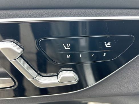 Used 2024 Mercedes-Benz GLC 300 4MATIC image 9