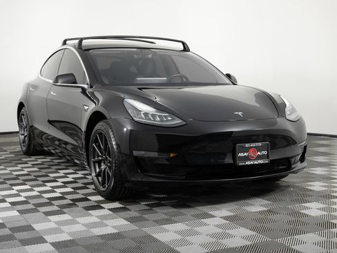 Used 2018 Tesla Model 3 Long Range image 10