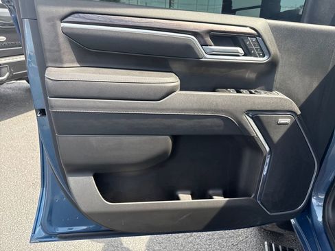 Used 2026 Chevrolet Silverado 3500 LTZ w/ LTZ Plus Package AWD/4WD image 12