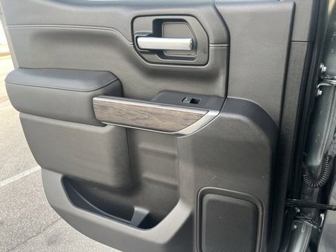 Used 2021 Chevrolet Silverado 1500 LTZ image 26