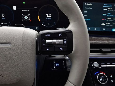 Used 2024 Hyundai Santa Fe Limited image 24