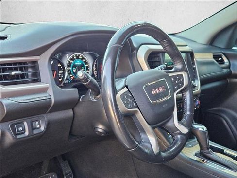 Used 2018 GMC Acadia Denali w/ Technology Package AWD/4WD image 9