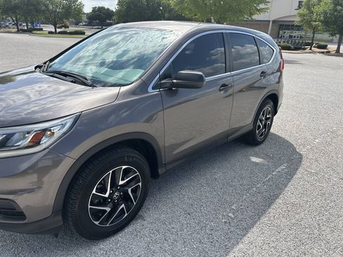 Used 2016 Honda CR-V SE image 7