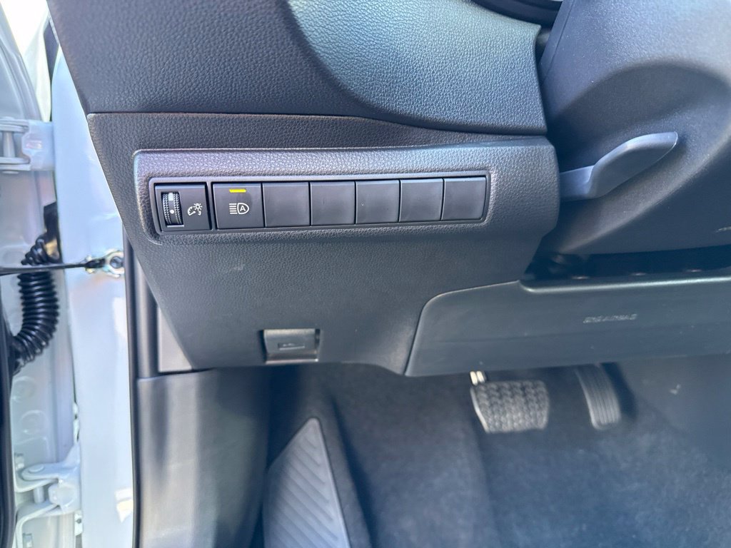 New 2027 Toyota Corolla LE FWD image 9