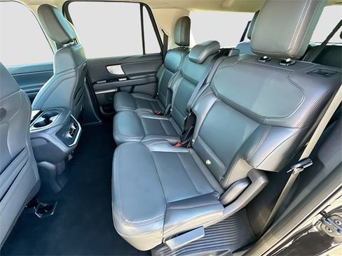 Used 2025 Ford Expedition Max Active image 25