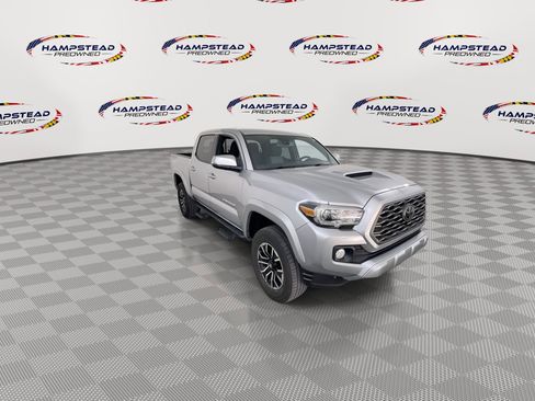 Used 2023 Toyota Tacoma TRD Sport w/ Advanced Technology Package AWD/4WD image 2