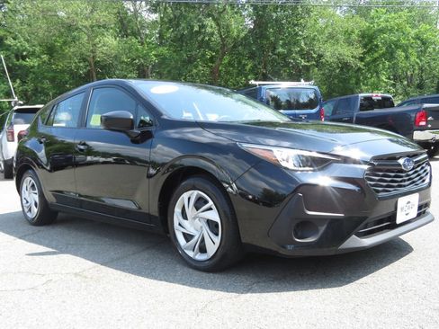 Used 2025 Subaru Impreza 2.0i AWD/4WD image 3