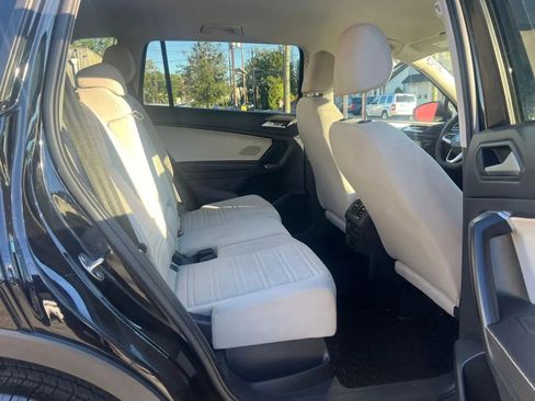 Used 2022 Volkswagen Tiguan S image 29
