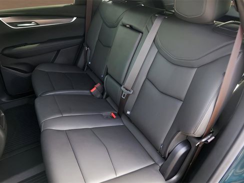 Used 2025 Cadillac XT5 Luxury image 25