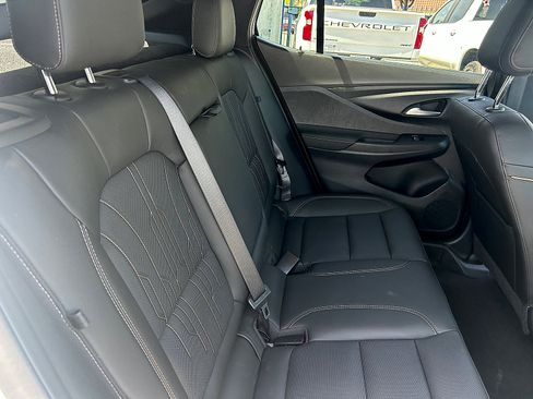 Used 2024 Buick Envista Avenir FWD image 25