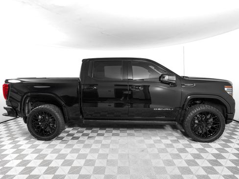 Used 2024 GMC Sierra 1500 Denali Ultimate AWD/4WD image 3