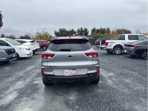 Used 2023 Chevrolet TrailBlazer RS w/ Sun and Liftgate Package image 8