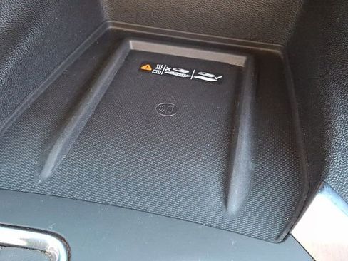 Used 2020 Chevrolet Traverse Premier w/ LPO, Floor Liner Package image 28