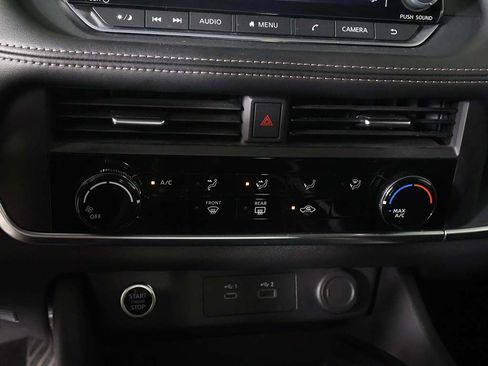 Used 2023 Nissan Rogue S AWD/4WD image 39