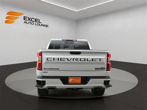 Used 2022 Chevrolet Silverado 1500 High Country w/ Safety Package II image 4