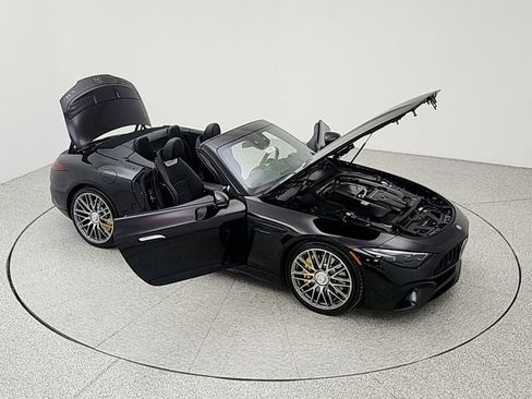 Used 2022 Mercedes-Benz SL 63 AMG 4MATIC image 39