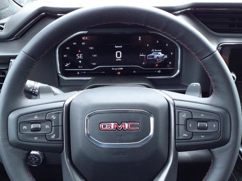 New 2024 GMC Sierra 2500 Denali w/ Denali Reserve Package image 12